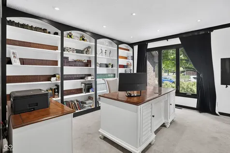 1565 Village Walk Drive Zionsville IN 46077