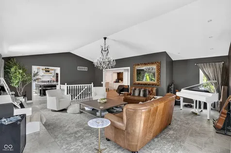 1565 Village Walk Drive Zionsville IN 46077
