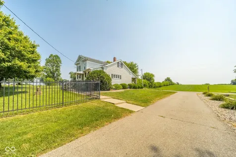 5943 N Wilbur Wright Road Mooreland IN 47360
