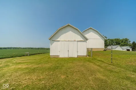5943 N Wilbur Wright Road Mooreland IN 47360