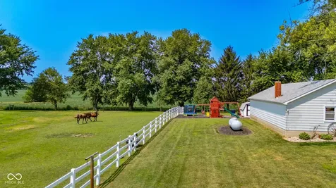 5943 N Wilbur Wright Road Mooreland IN 47360