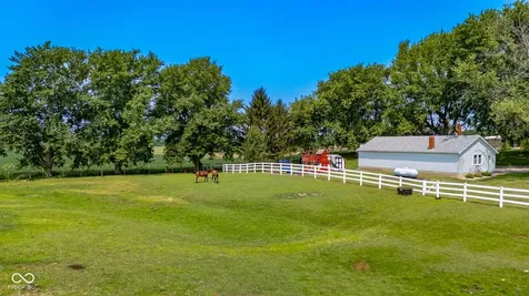 5943 N Wilbur Wright Road Mooreland IN 47360