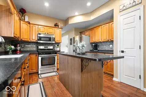 7802 Santolina Drive Indianapolis IN 46237