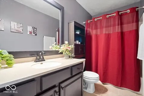 7802 Santolina Drive Indianapolis IN 46237
