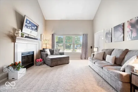 7802 Santolina Drive Indianapolis IN 46237