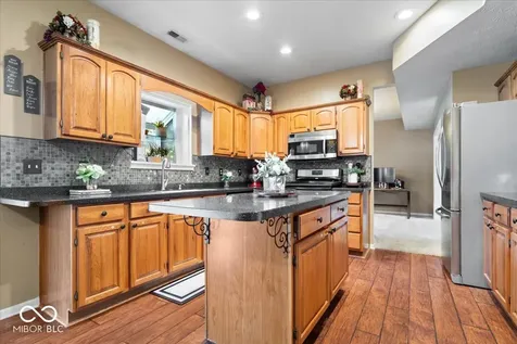 7802 Santolina Drive Indianapolis IN 46237