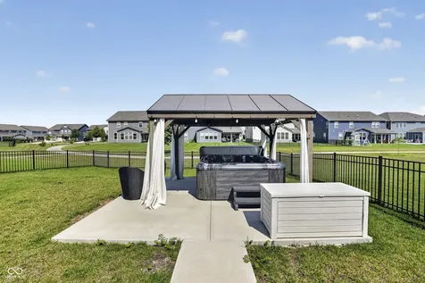 15948 Black Willow Lane Fishers IN 46040