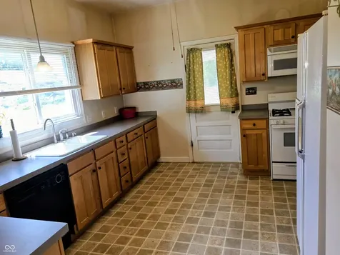 114 N Harrison Brazil IN 47834