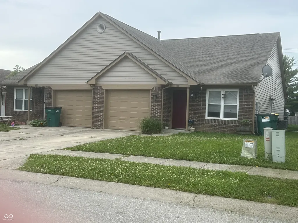 1029/1033 Wild Ivy Trail Franklin IN 46131