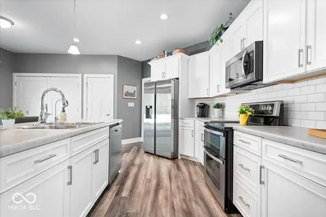 3722 S Meadows Lane New Palestine IN 46163