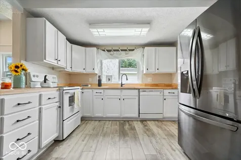 1815 Cherry Street Noblesville IN 46060