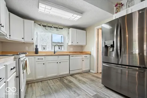 1815 Cherry Street Noblesville IN 46060