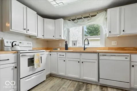 1815 Cherry Street Noblesville IN 46060