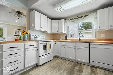 1815 Cherry Street Noblesville IN 46060