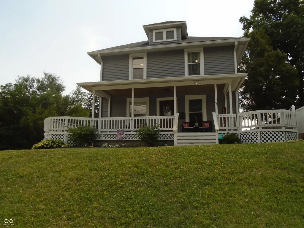 77 S 13th Avenue S Beech Grove IN 46107