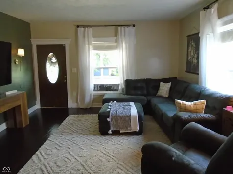 77 S 13th Avenue S Beech Grove IN 46107
