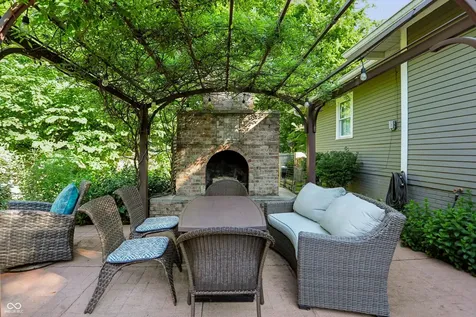6454 Central Avenue Indianapolis IN 46220