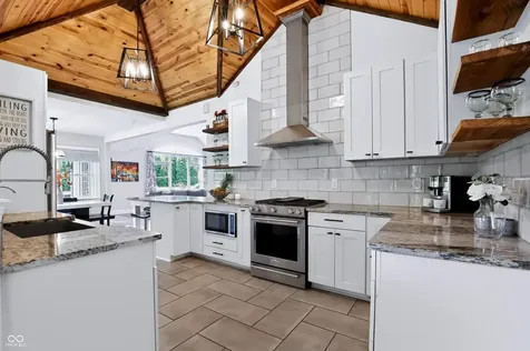 6454 Central Avenue Indianapolis IN 46220