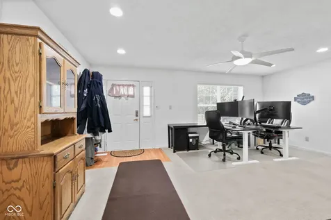 923 Stave Oak Drive Beech Grove IN 46107