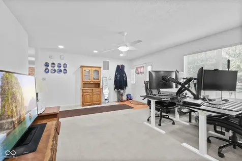 923 Stave Oak Drive Beech Grove IN 46107