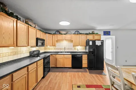 923 Stave Oak Drive Beech Grove IN 46107