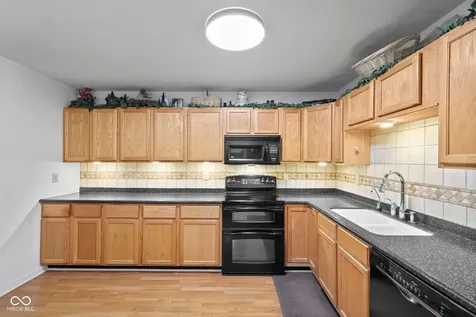 923 Stave Oak Drive Beech Grove IN 46107
