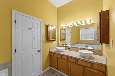 15452 Heath Westfield IN 46074