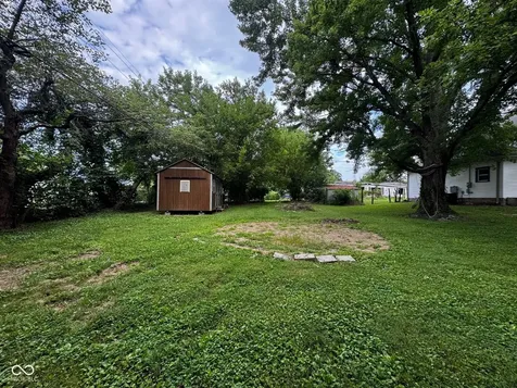 501 E Howard Street Waveland IN 47989
