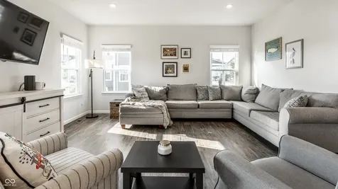 18009 Sunbrook Way Westfield IN 46074
