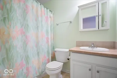 235 Thornburg Park Brownsburg IN 46112