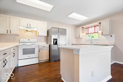 235 Thornburg Park Brownsburg IN 46112