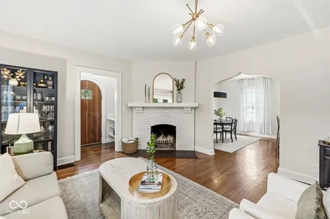 6059 N Park Avenue Indianapolis IN 46220