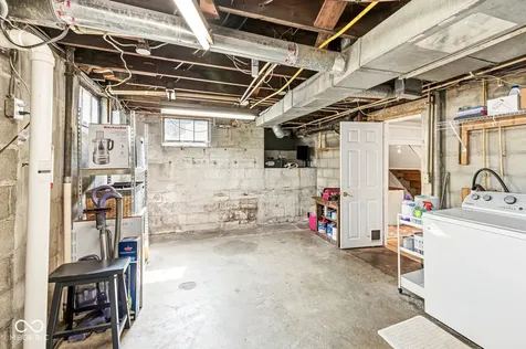 6059 N Park Avenue Indianapolis IN 46220