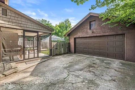 6059 N Park Avenue Indianapolis IN 46220