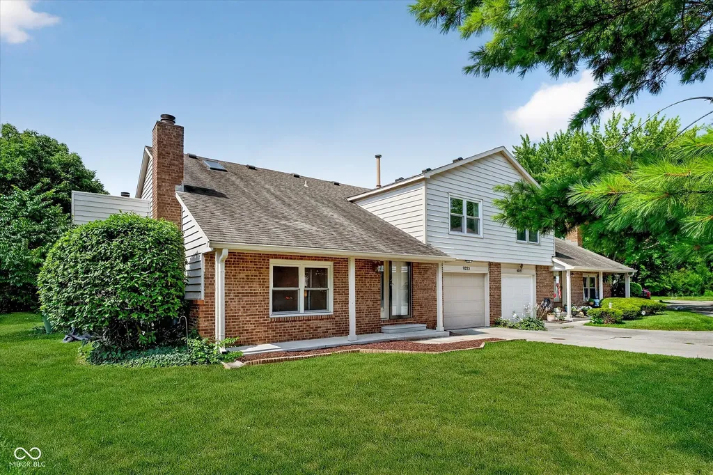 9223 Cinnebar Drive Indianapolis IN 46268