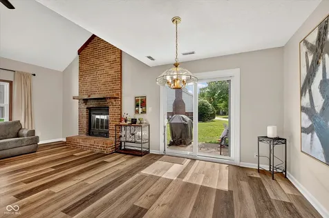 9223 Cinnebar Drive Indianapolis IN 46268