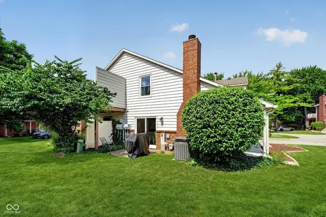 9223 Cinnebar Drive Indianapolis IN 46268