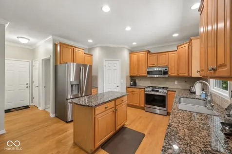 10308 Woods Edge Drive Fishers IN 46037