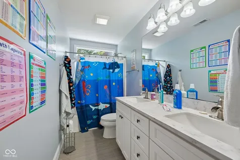 10308 Woods Edge Drive Fishers IN 46037