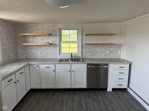 3372 N Morristown Road Shelbyville IN 46176