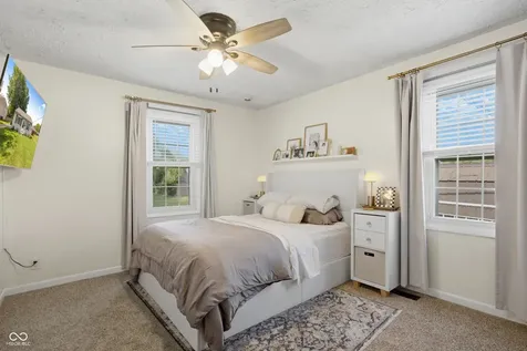 156 E Carlisle Street Mooresville IN 46158