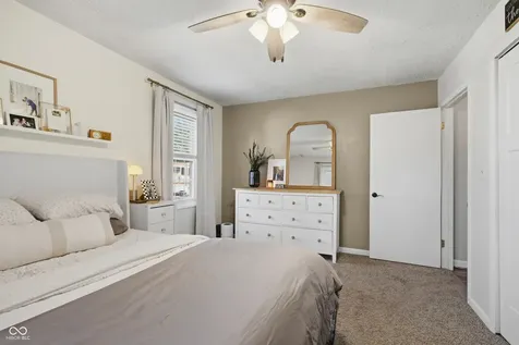 156 E Carlisle Street Mooresville IN 46158