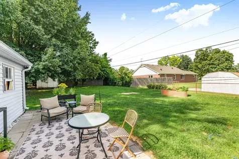 156 E Carlisle Street Mooresville IN 46158