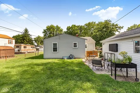 156 E Carlisle Street Mooresville IN 46158