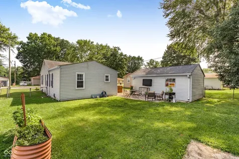 156 E Carlisle Street Mooresville IN 46158