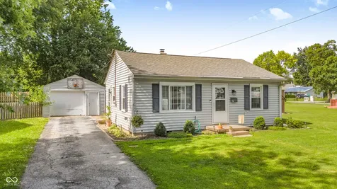 156 E Carlisle Street Mooresville IN 46158