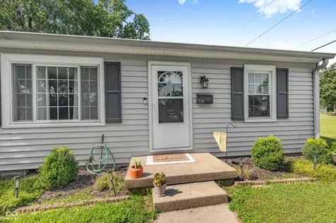 156 E Carlisle Street Mooresville IN 46158