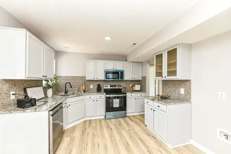 7884 Sergi Canyon Drive Indianapolis IN 46217