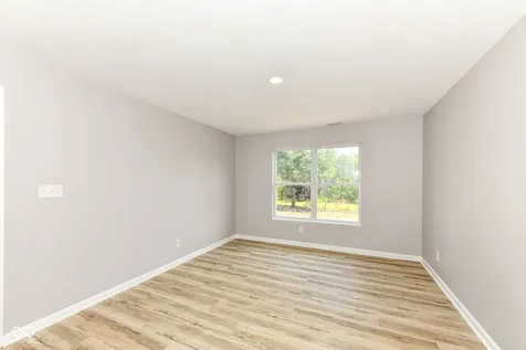 7884 Sergi Canyon Drive Indianapolis IN 46217