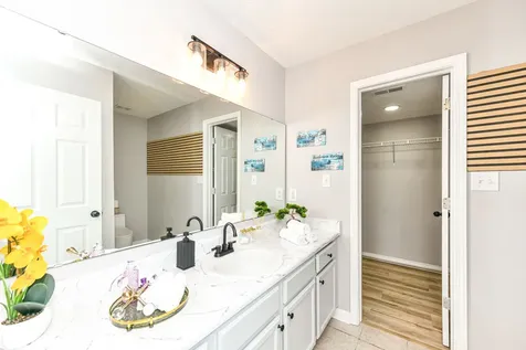 7884 Sergi Canyon Drive Indianapolis IN 46217